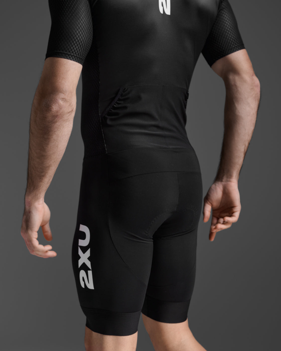 2XU Aero Hex Sleeved トライスーツ　M Aero Hex Sleeved Trisuit | 2XU Singapore