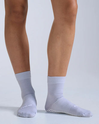 Performance Crew Grip Socks