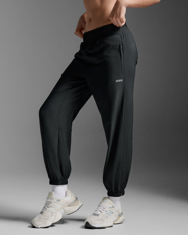 Aero Hi-Rise Woven Jogger